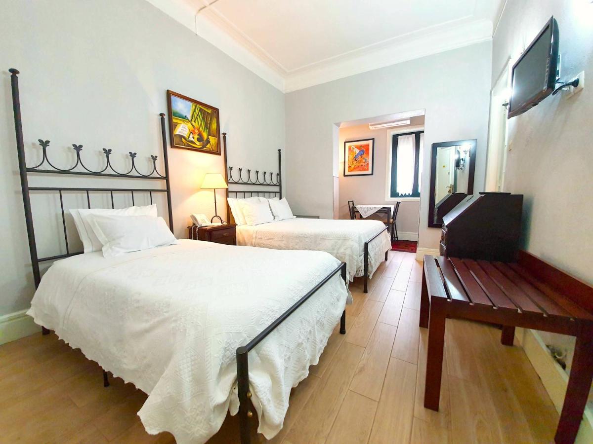 Residencia Lis Bed & Breakfast 2*